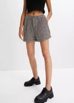 Boucle Shorts
