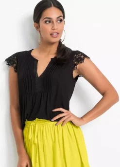 Crochet Shoulder Top