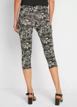 Printed Capri Leggings -Mesh Sleeve Shop Printed Capri Leggings938023FRSP W01