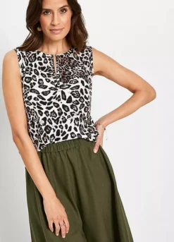 Sleeveless Leopard Print Blouse