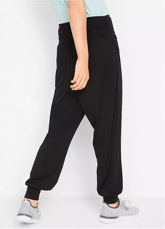 Yoga Harem Pants 4 Yoga Harem Pants - Image 3